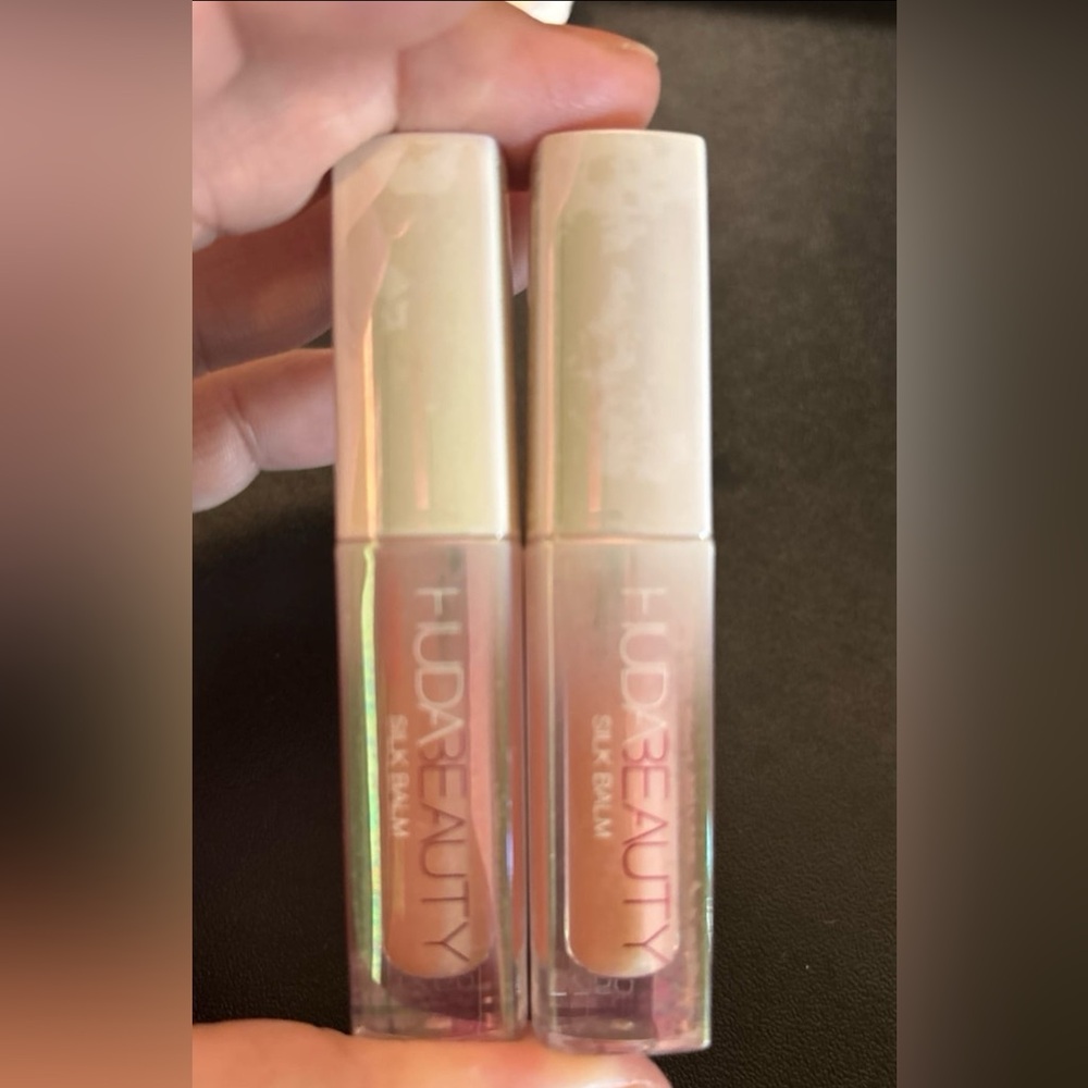 Huda Beauty Silk Lip Balm 1.8ml/0.06 oz - Blush - Picture 5 of 5